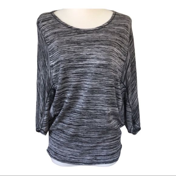 Max Edition Tops - ❤️Max Edition❤️ladies blouse size (small)